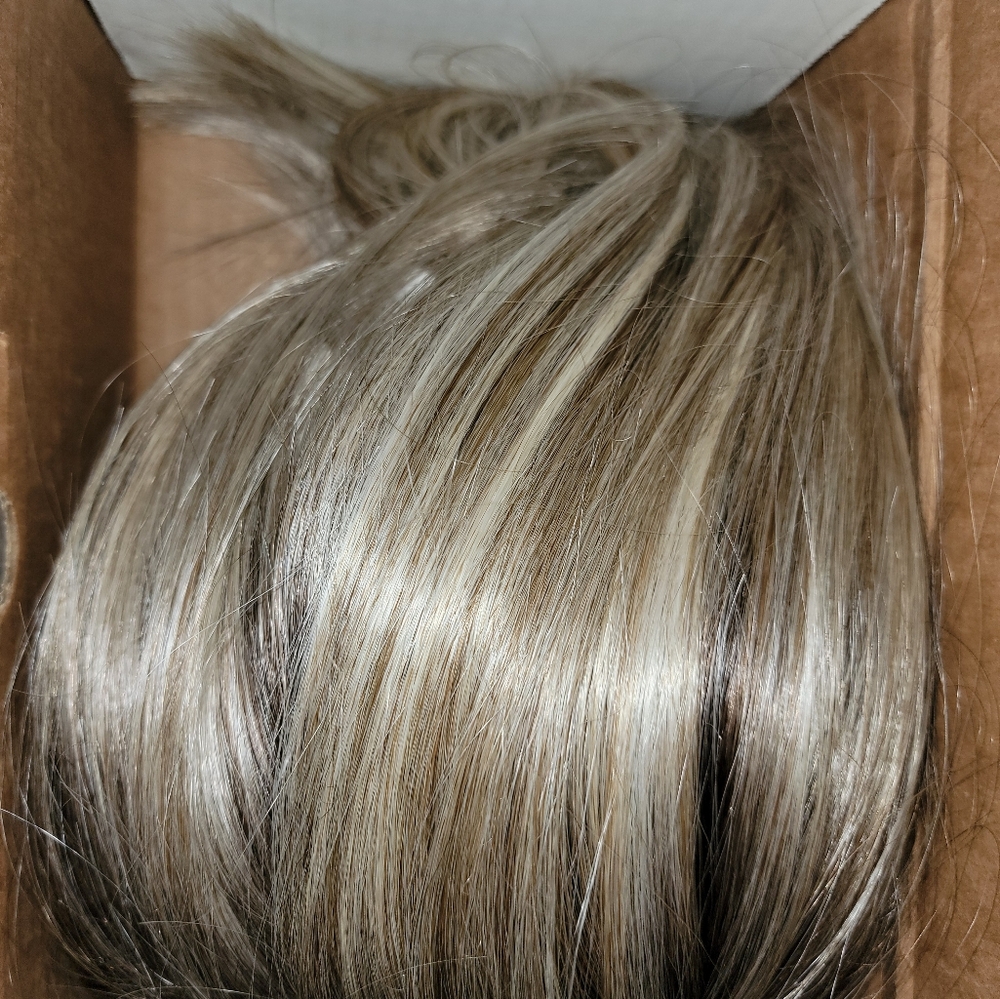 Wfew Blonde *Vanessa* Bob Style - Picture 10 of 10